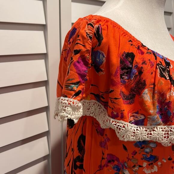 Umgee Maxi off/on Shoulder Dress in a Orange printed soft Fabric - Picture 4 of 7